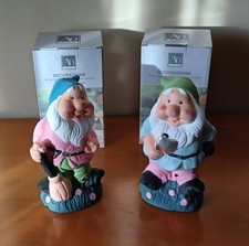 2 gnomi/nani fischiettanti, da